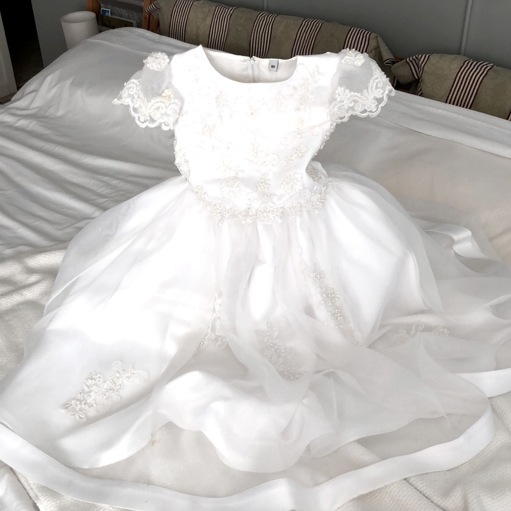 Beautiful Flower Girl Dress